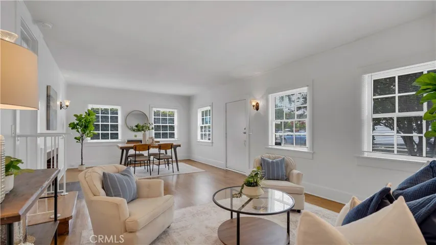 207 W Buffalo Avenue, Santa Ana, California 92706