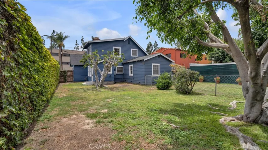 207 W Buffalo Avenue, Santa Ana, California 92706