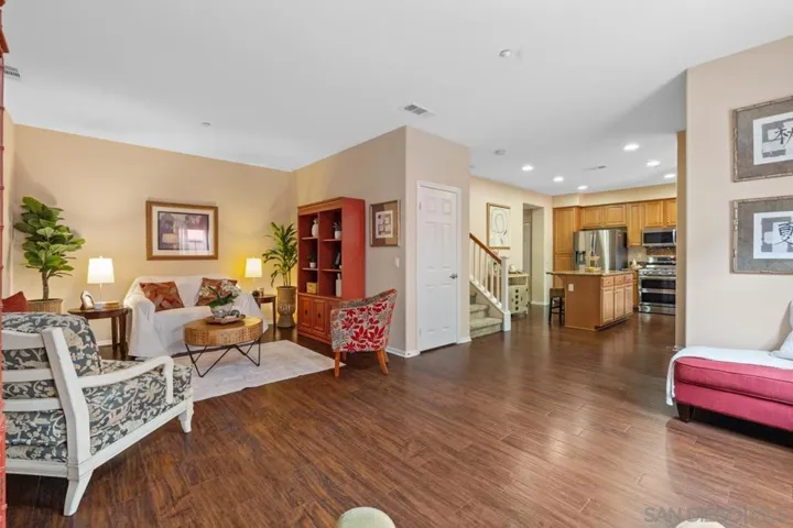 1305 Isabella Way, Vista, California 92084