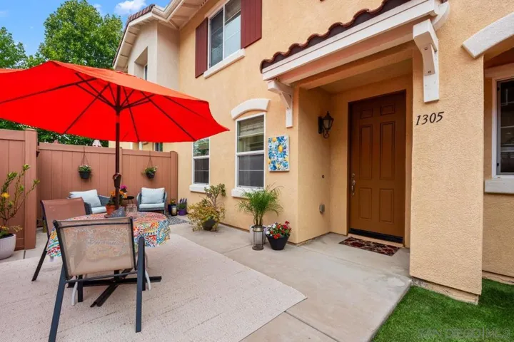 1305 Isabella Way, Vista, California 92084