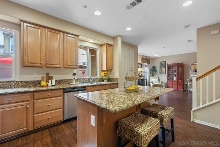 1305 Isabella Way, Vista, California 92084