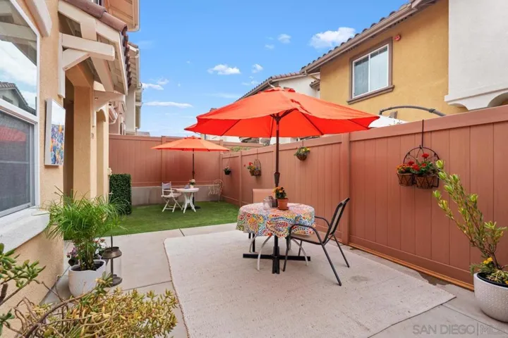1305 Isabella Way, Vista, California 92084
