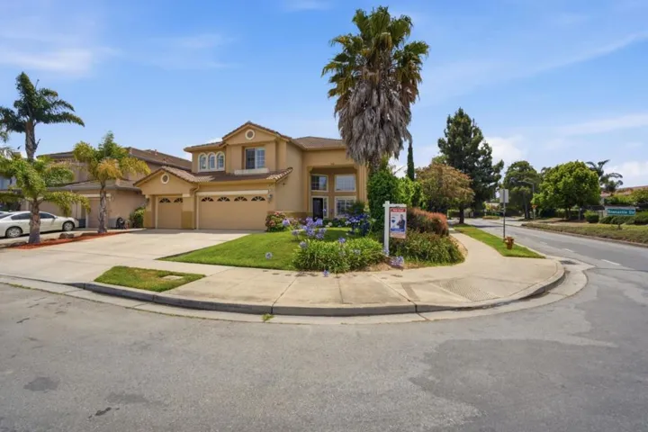 1902 Whitman Street, Salinas, California 93906