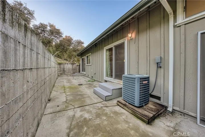 10401 Point Lakeview Road, Kelseyville, California 95451