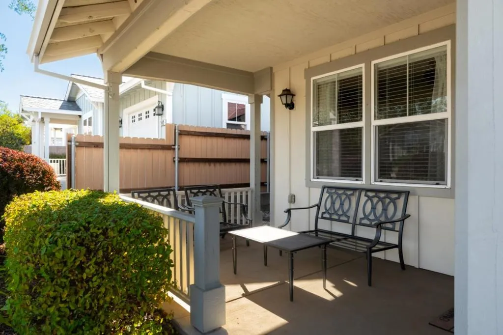 136 Cottage Circle, Murphys, California 95247 — photo 4