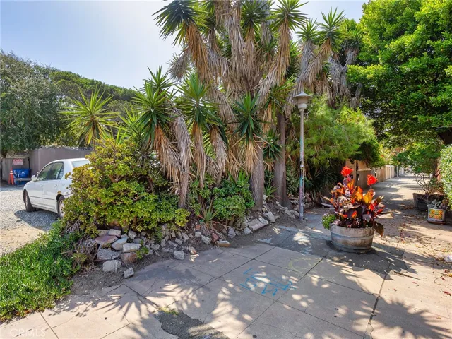 1909 Pacific Avenue, Venice, California 90291