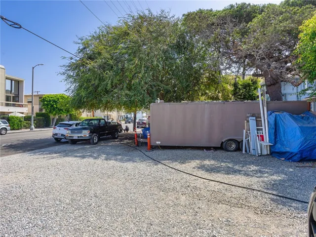1909 Pacific Avenue, Venice, California 90291