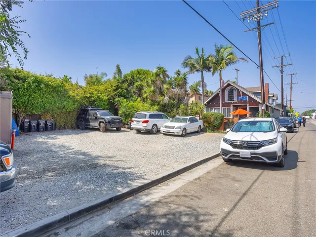 1909 Pacific Avenue, Venice, California 90291
