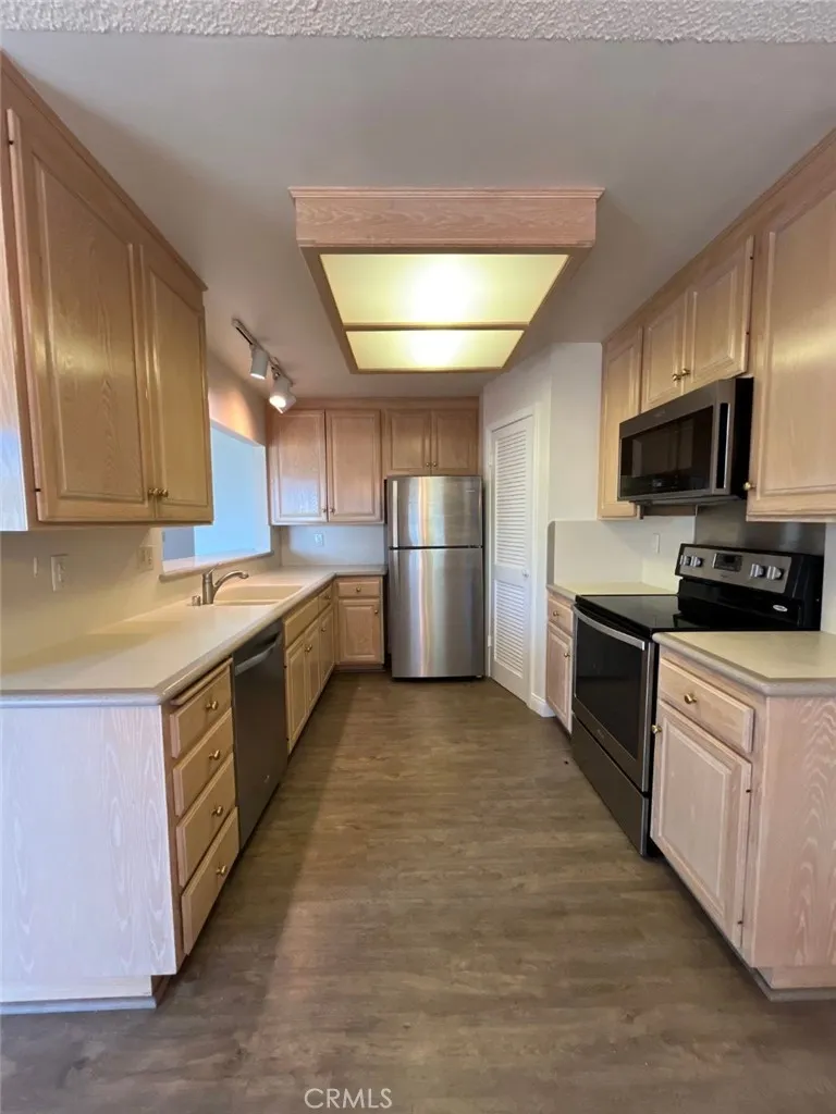 235 Avenida Lobeiro, San Clemente, California 92672 — photo 5