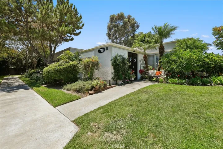 740 Avenida Majorca B, Laguna Woods, California 92653