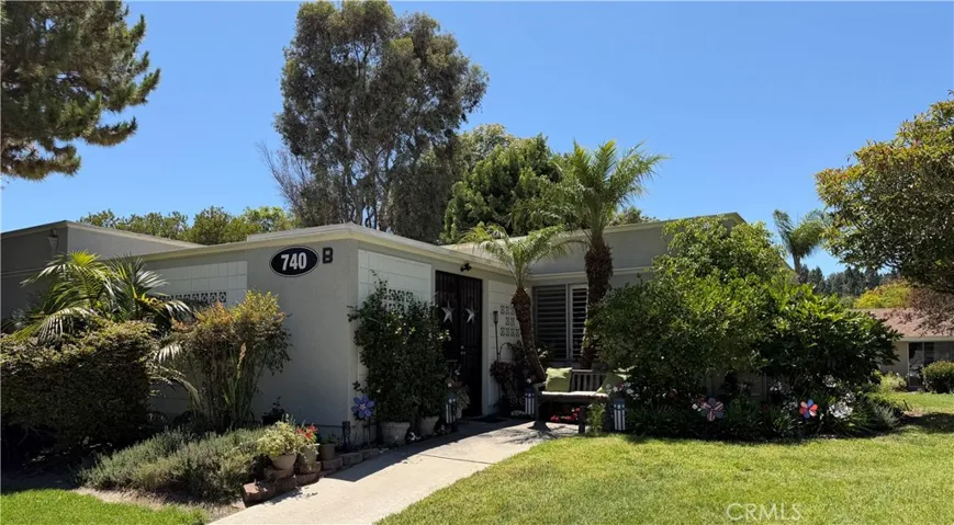 740 Avenida Majorca B, Laguna Woods, California 92653
