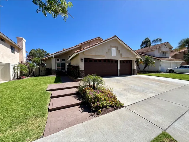 2636 Las Mercedes Lane, Corona, California 92879
