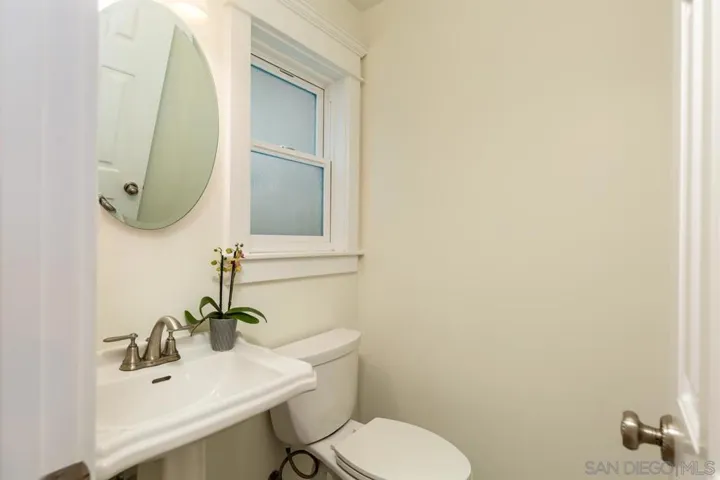 457 D Ave, Coronado, California 92118