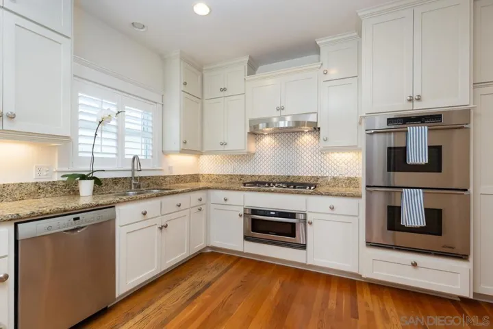 457 D Ave, Coronado, California 92118