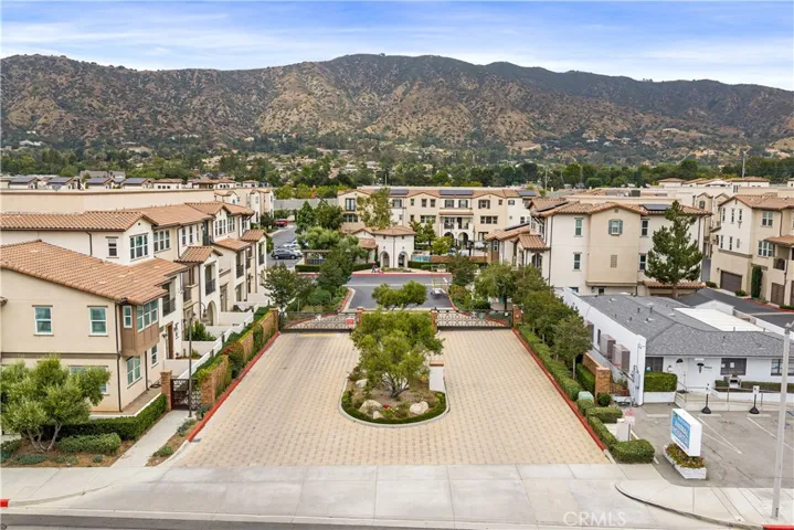 Birds eye view of community entrance