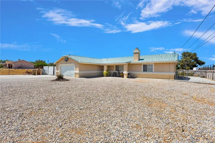17908 Yucca, Hesperia, California 92345