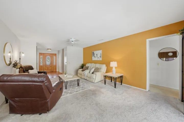 2324 Valley Lake Drive, El Cajon, California 92020