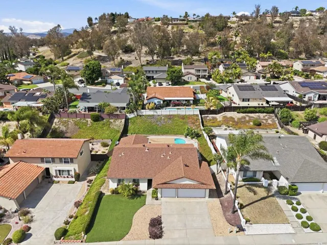 2324 Valley Lake Drive, El Cajon, California 92020