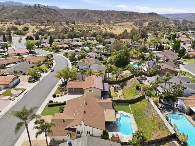2324 Valley Lake Drive, El Cajon, California 92020