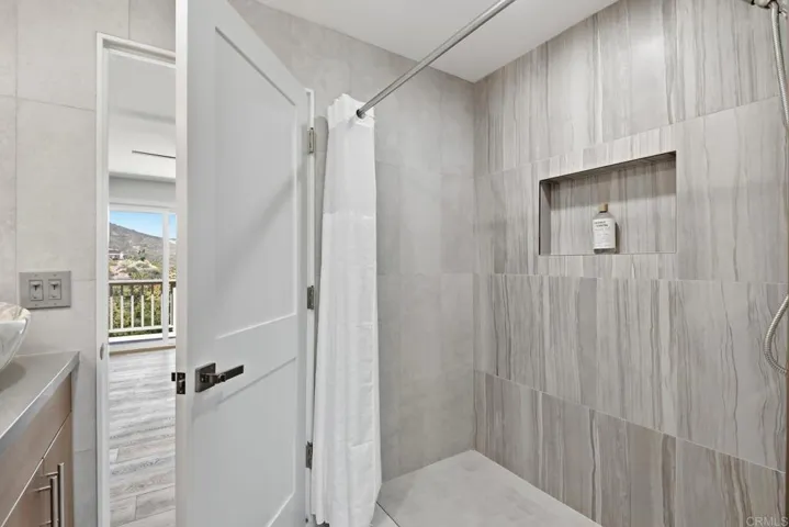 3192 Via De Caballo, Encinitas, California 92024