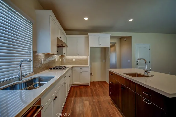 Chefs Dream Kitchen, Two Sinks