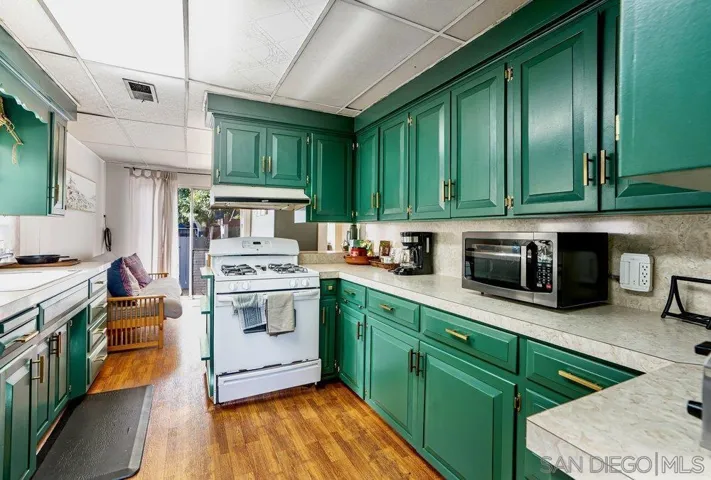1968 70 Pacific Beach Drive, San Diego, California 92109