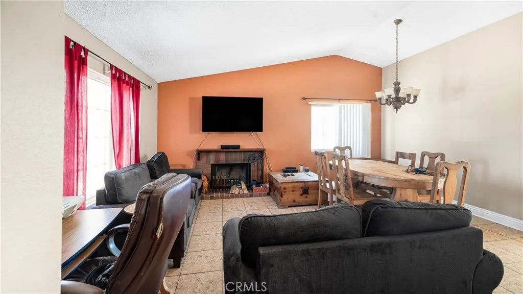 36918 Tobira, Palmdale, California 93550 — photo 4