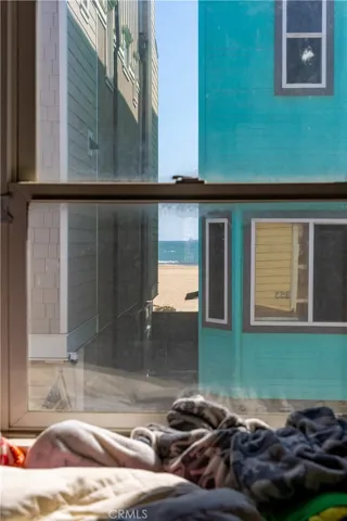 Peek a Boo Ocean View From Bedroom