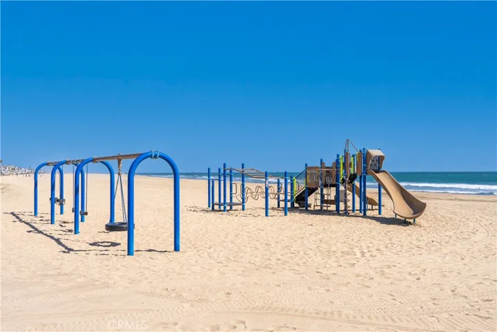 53 B Surfside, Surfside, California 90743