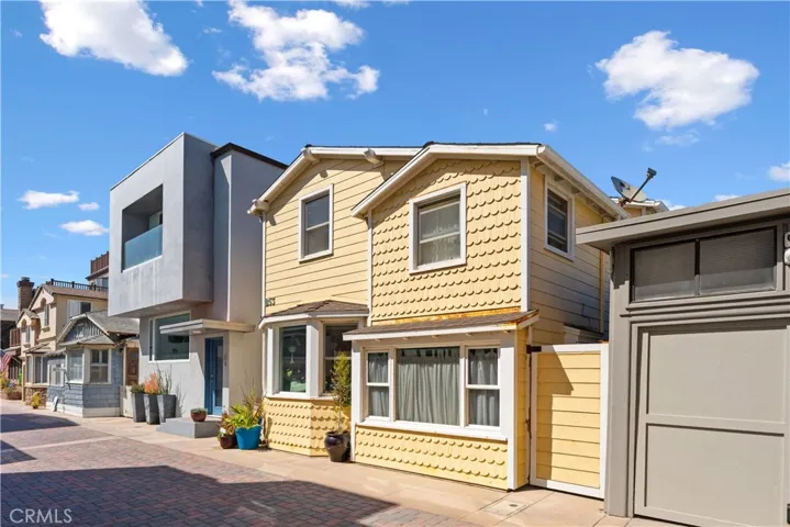 53 B Surfside, Surfside, California 90743