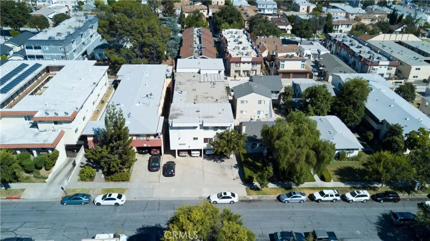 1052 Elm Avenue, Glendale, California 91201