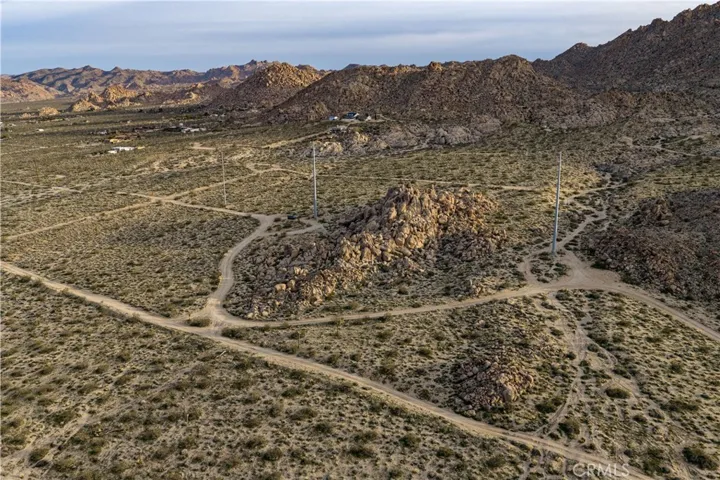 63251 Chickasaw Road, Joshua Tree, California 92252