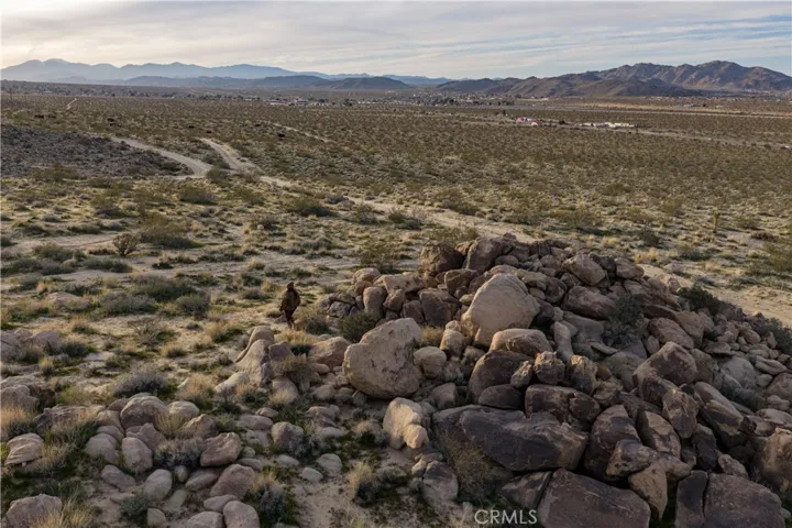 63251 Chickasaw Road, Joshua Tree, California 92252