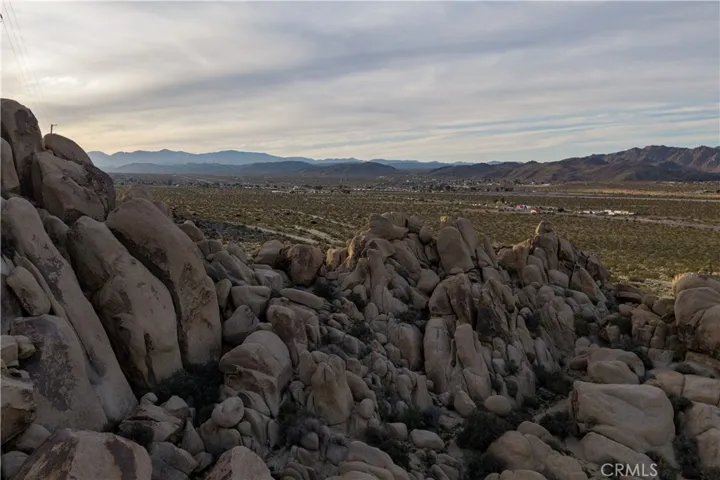 63251 Chickasaw Road, Joshua Tree, California 92252