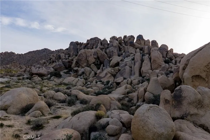 63251 Chickasaw Road, Joshua Tree, California 92252