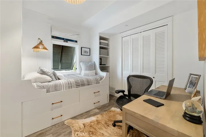 61 The Colonnade, Long Beach, California 90803