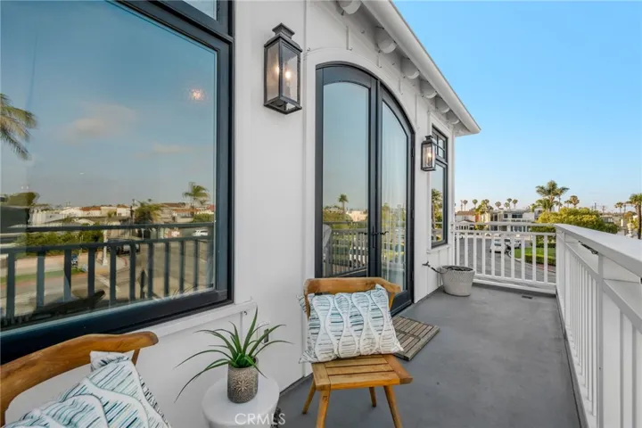 61 The Colonnade, Long Beach, California 90803