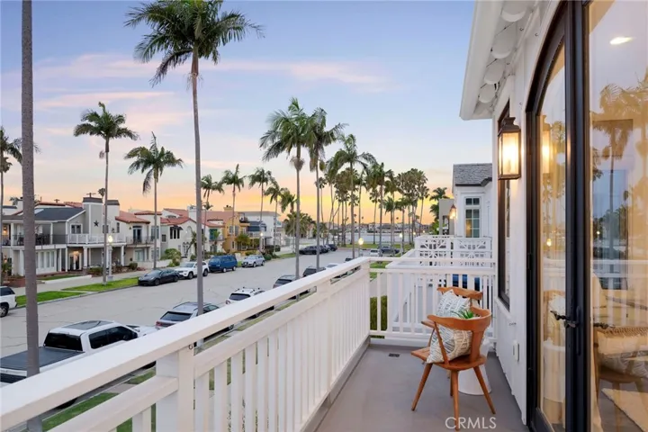 61 The Colonnade, Long Beach, California 90803