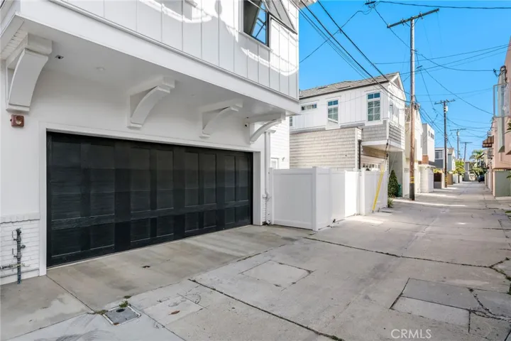 61 The Colonnade, Long Beach, California 90803