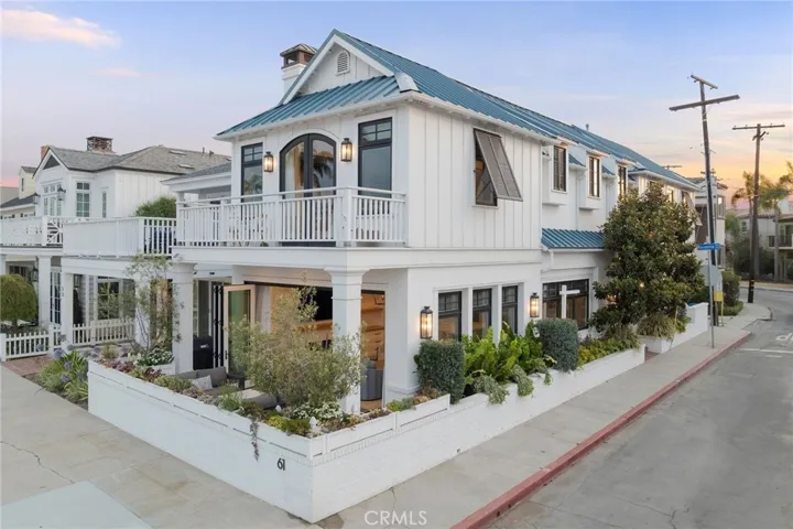 61 The Colonnade, Long Beach, California 90803