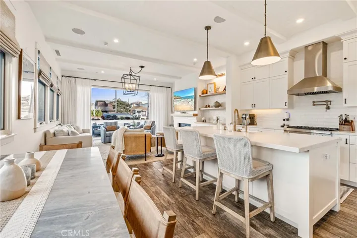 61 The Colonnade, Long Beach, California 90803