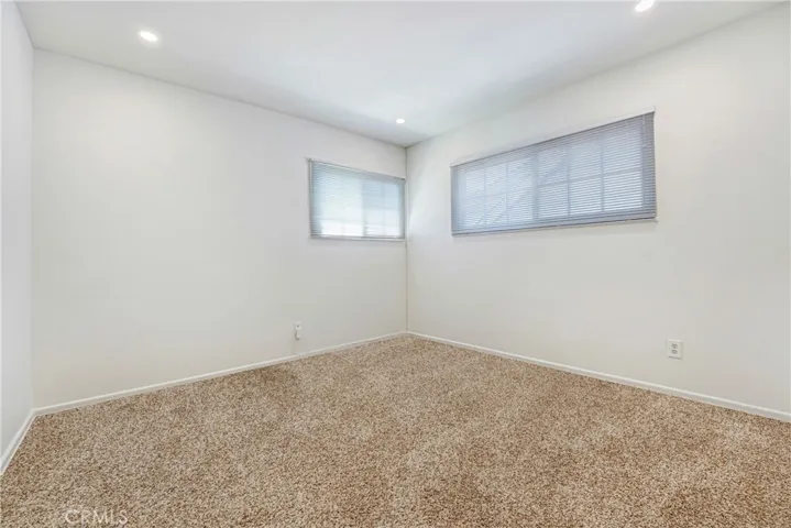 10352 Hayvenhurst, Granada Hills, California 91344