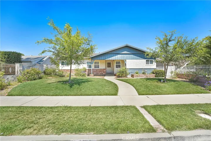 10352 Hayvenhurst, Granada Hills, California 91344