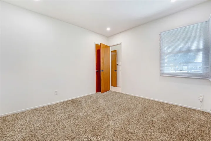 10352 Hayvenhurst, Granada Hills, California 91344