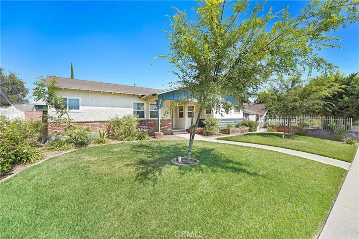 10352 Hayvenhurst, Granada Hills, California 91344