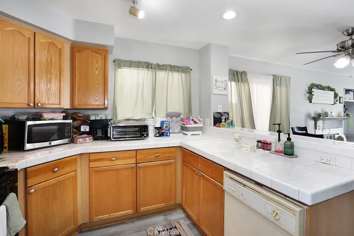 855 Blossomcreek, Corona, California 92878
