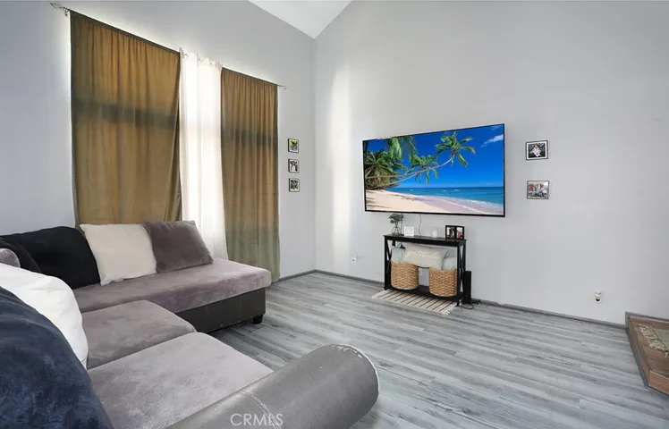 855 Blossomcreek, Corona, California 92878