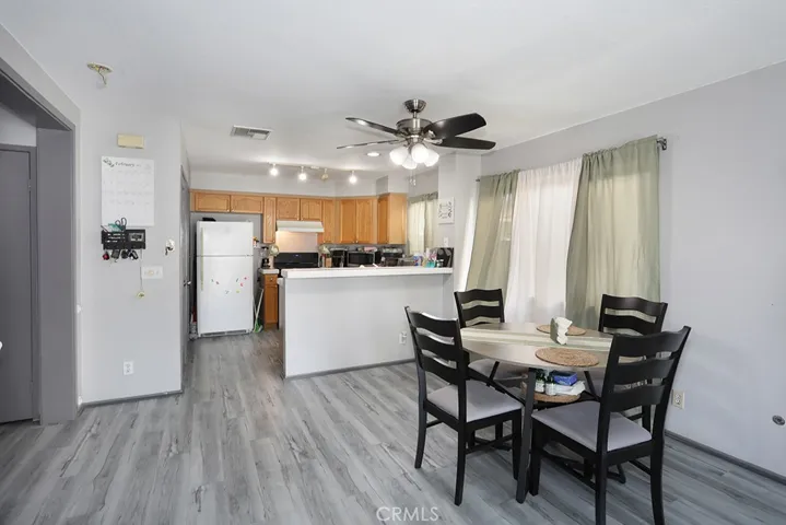 855 Blossomcreek, Corona, California 92878