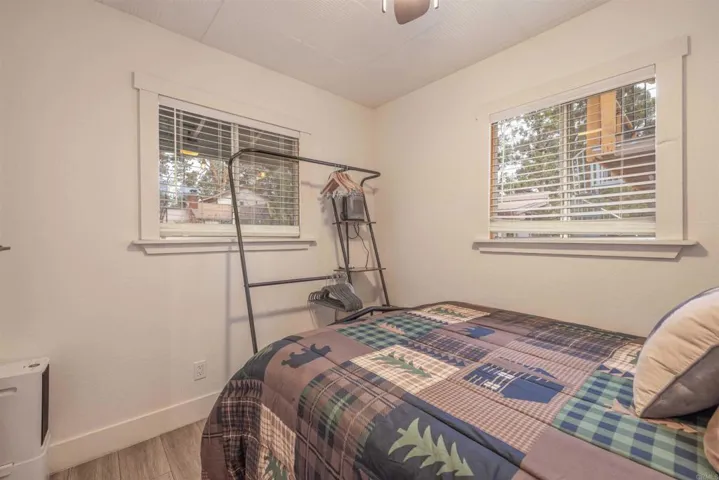 271 Leonard Ln, Sugarloaf, California 92386