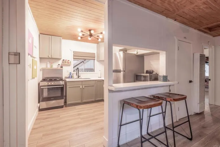 271 Leonard Ln, Sugarloaf, California 92386
